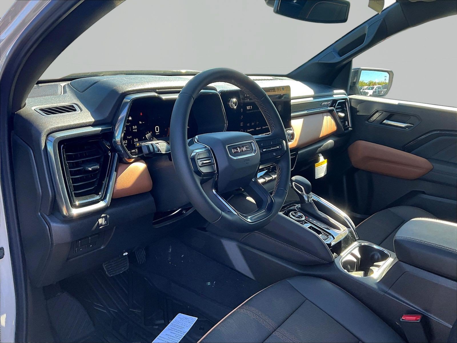 New 2026 GMC Canyon AT4 w/ LPO, Skid Plate Package AWD/4WD image 15