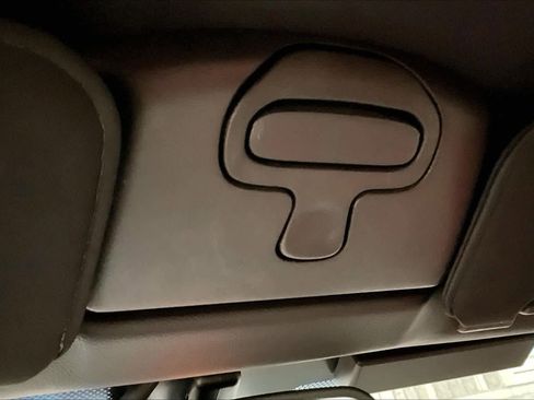 Used 2013 Chevrolet Corvette Grand Sport w/ 2LT Preferred Equipment Group image 28