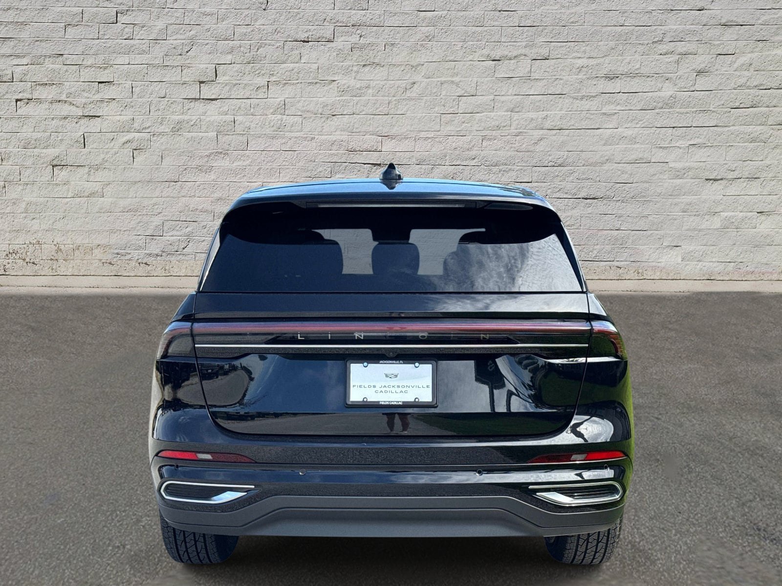 Used 2024 Lincoln Nautilus Premier AWD/4WD image 4