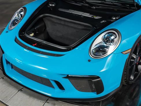 Certified 2018 Porsche 911 GT3 RWD image 16