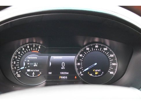 Used 2017 Ford Explorer Platinum image 18