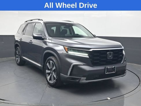 Used 2023 Honda Pilot Elite image 2