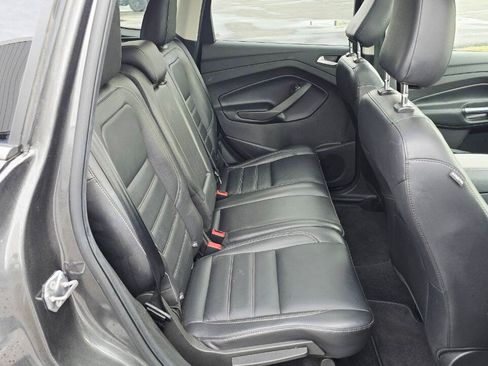 Used 2019 Ford Escape Titanium AWD/4WD image 14