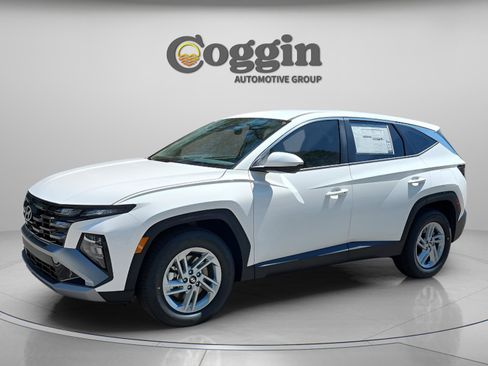 New 2026 Hyundai Tucson SE image 1