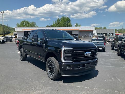 New 2026 Ford F250 Platinum AWD/4WD image 3