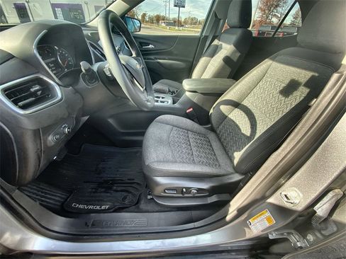 Used 2024 Chevrolet Equinox LT image 13