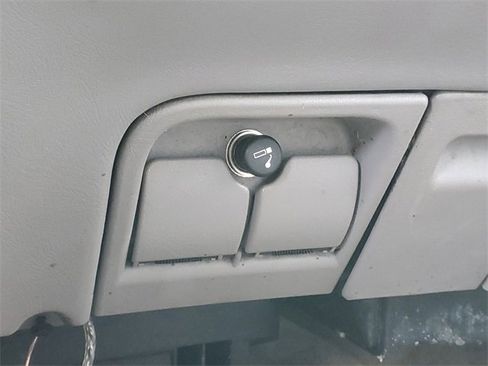 Used 1997 Chevrolet Suburban 4WD w/ Preferred Equipment Group 2 image 20