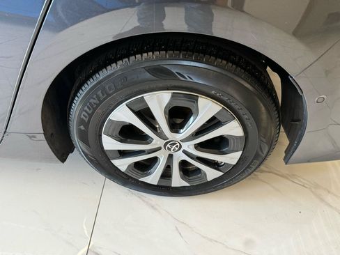 Used 2021 Toyota Prius Prime Limited FWD image 32