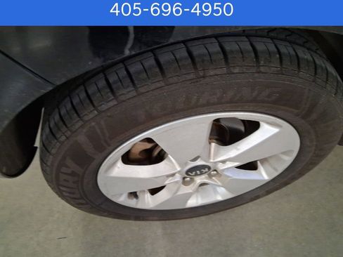 Used 2019 Kia Soul image 25