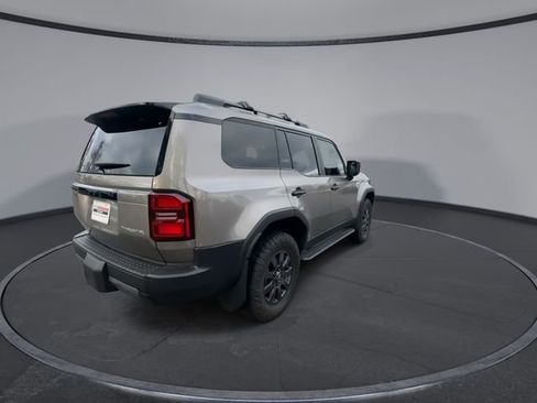 Used 2025 Toyota Land Cruiser image 16