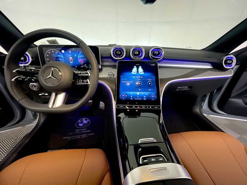 Used 2025 Mercedes-Benz CLE 300 4MATIC Cabriolet image 17