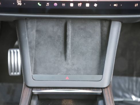 Used 2024 Tesla Model X AWD/4WD image 16