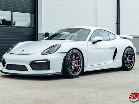 Used 2016 Porsche Cayman GT4 image 6