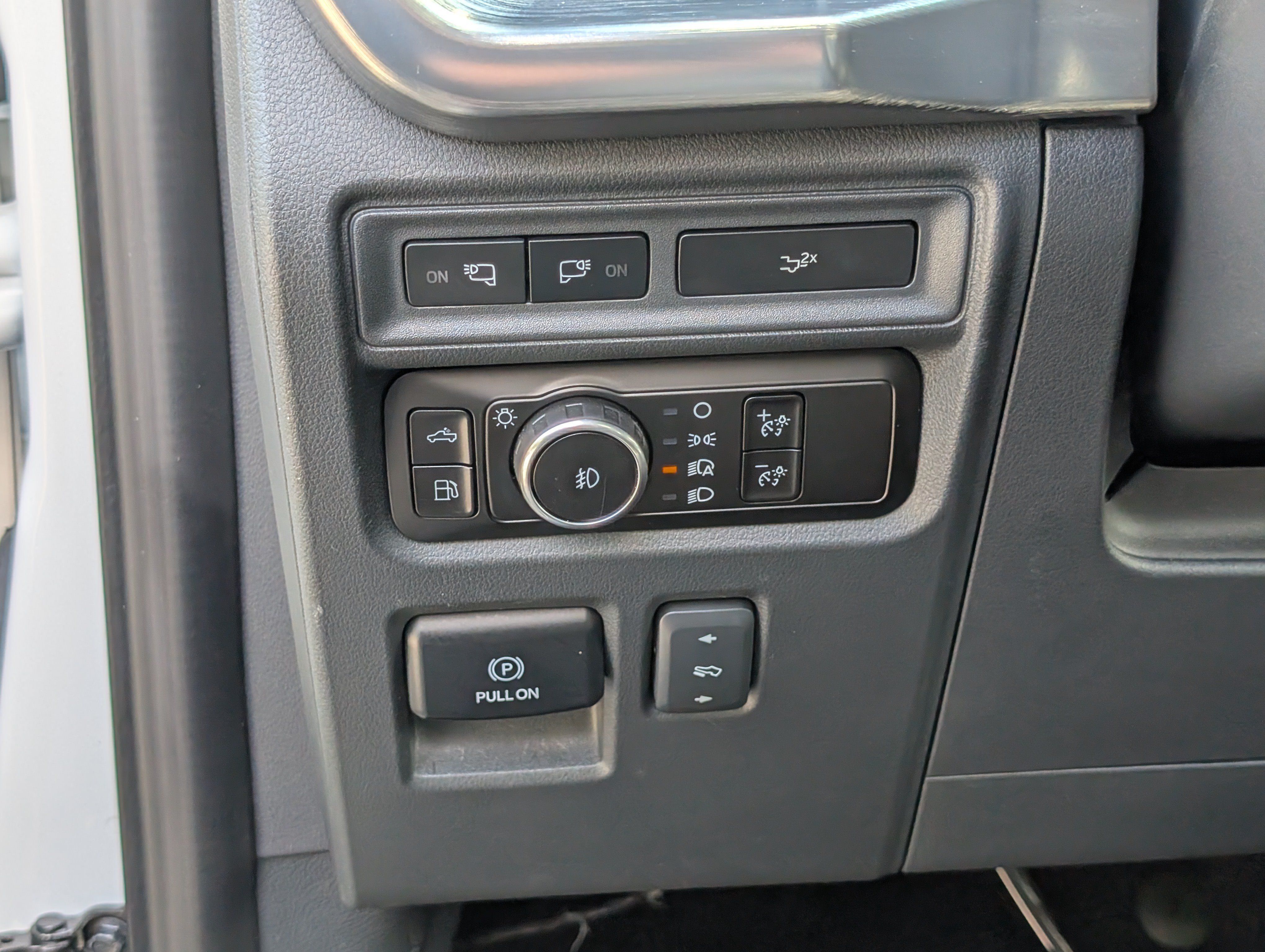 Certified 2023 Ford F150 Lariat w/ Equipment Group 502A High AWD/4WD image 25