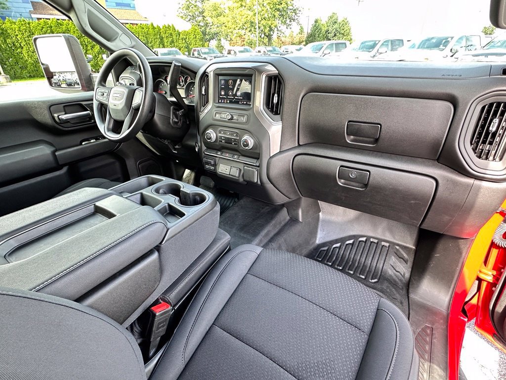 Used 2025 GMC Sierra 3500 Pro w/ Convenience Package AWD/4WD image 13