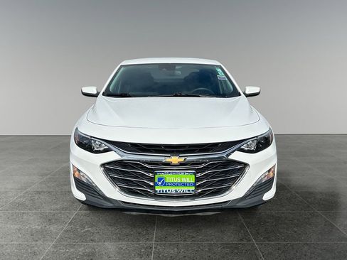 Used 2024 Chevrolet Malibu LT image 2