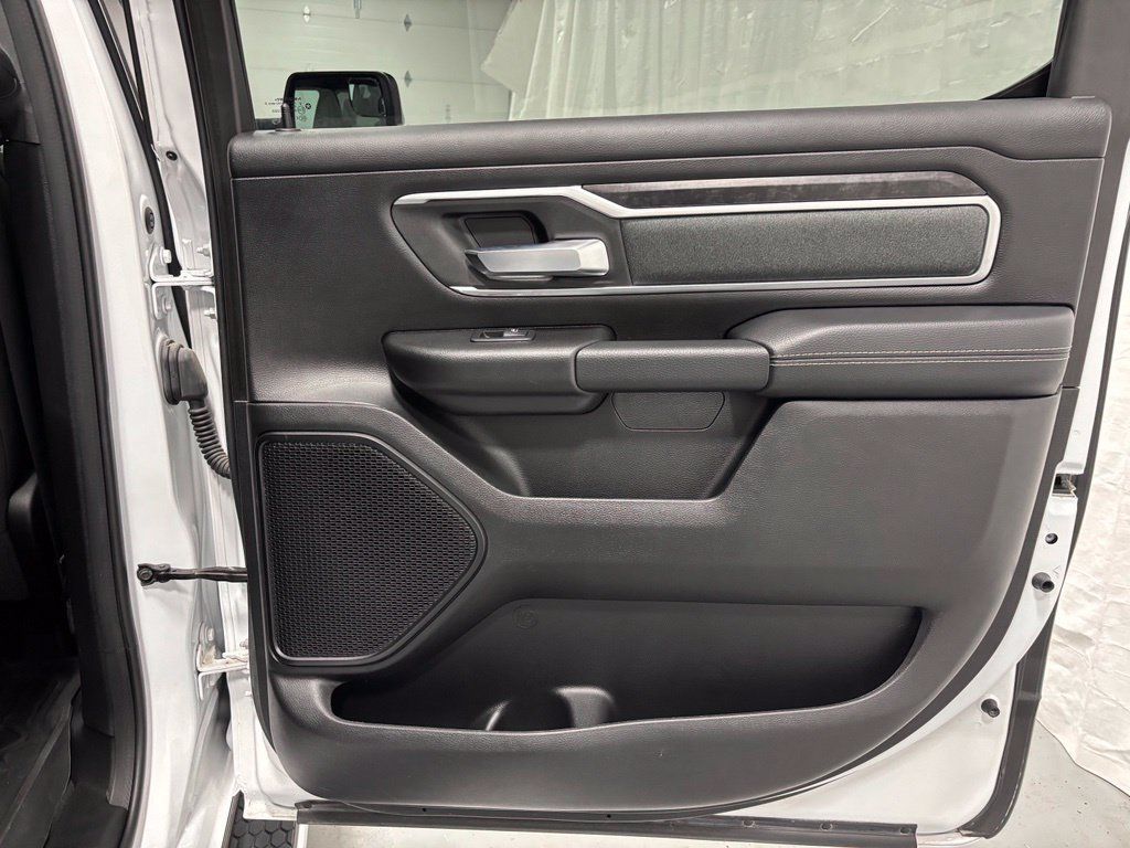 Used 2022 RAM 1500 Big Horn AWD/4WD image 48