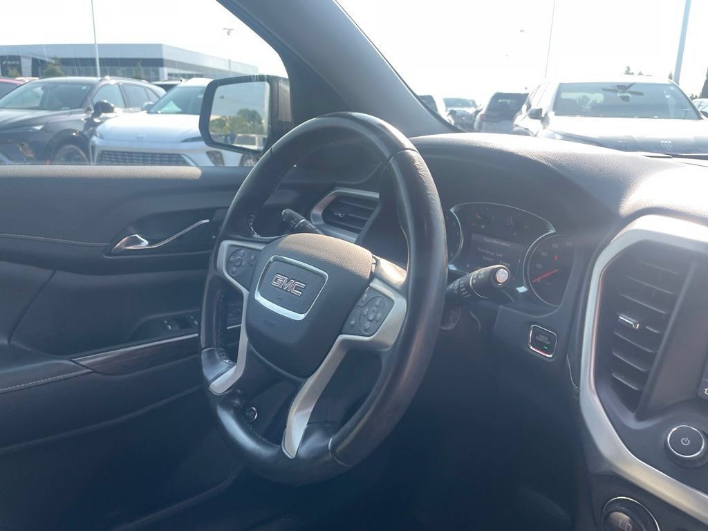 Used 2021 GMC Acadia SLT FWD image 29