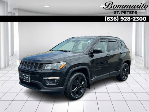 Used 2021 Jeep Compass Latitude image 1