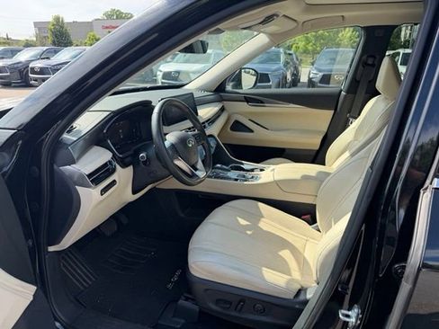 Certified 2023 INFINITI QX60 Luxe w/ Cargo Package AWD/4WD image 9