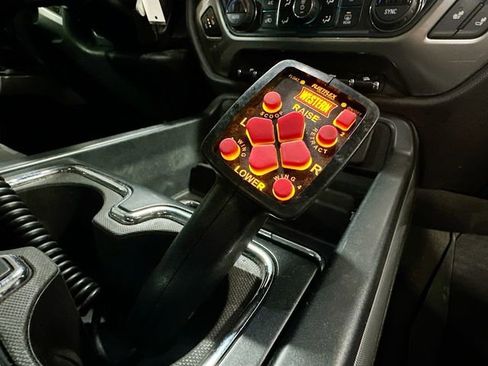 Used 2017 Chevrolet Silverado 2500 LT w/ Midnight Edition image 34