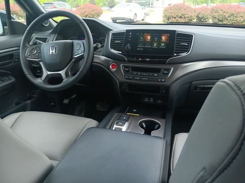 Used 2024 Honda Passport EX-L image 27