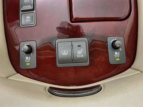Used 2010 Lexus LS 460 RWD image 25