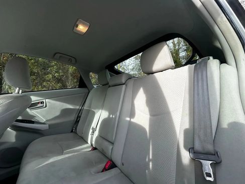 Used 2014 Toyota Prius Two image 27