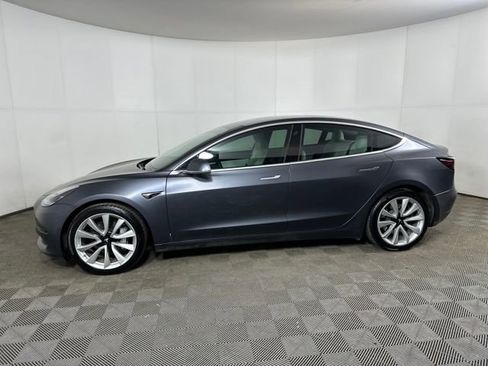 Used 2018 Tesla Model 3 Long Range image 6