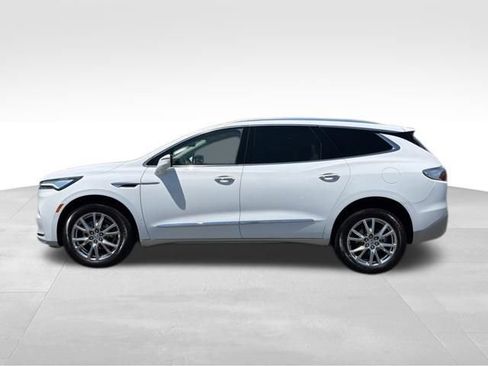 Used 2023 Buick Enclave Premium w/ Experience Buick Package AWD/4WD image 4