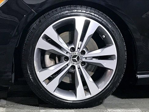 Used 2019 Mercedes-Benz CLA 250 4MATIC image 8