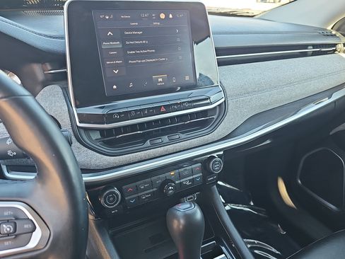 Used 2022 Jeep Compass Latitude w/ Convenience Group image 20