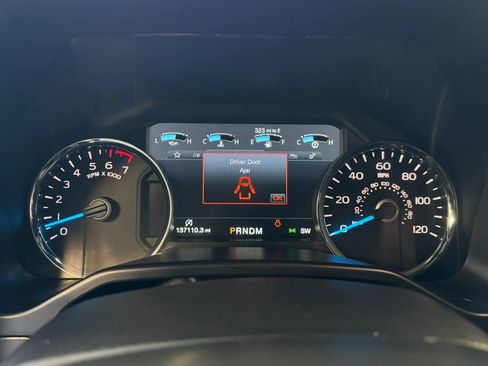 Used 2017 Ford F150 Lariat w/ Equipment Group 502A Luxury AWD/4WD image 16