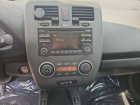 Used 2013 Nissan Leaf S image 19