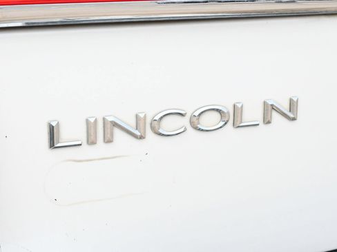 Used 2013 Lincoln Navigator 2WD w/ HD Trailer Tow Pkg image 21