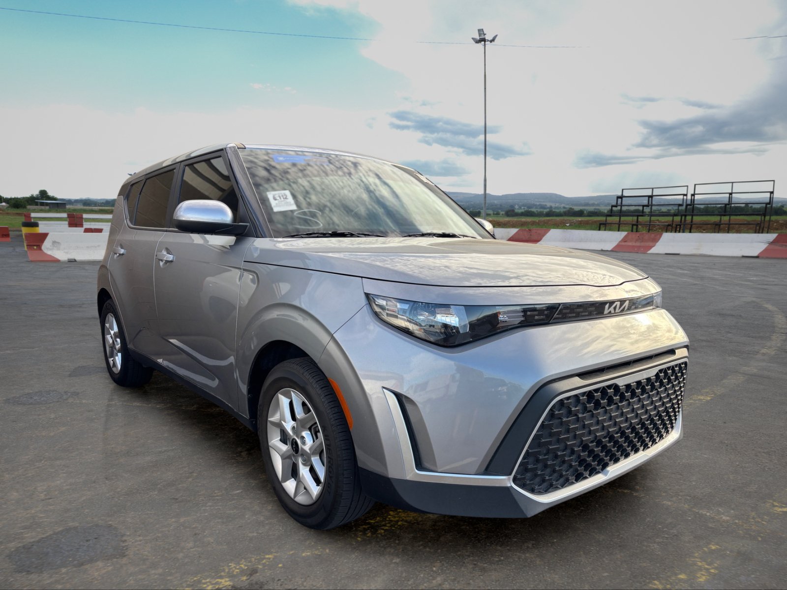 Certified 2025 Kia Soul S FWD image 2