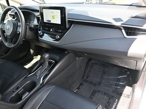 Used 2025 Toyota Corolla LE w/ LE Premium Package FWD image 9