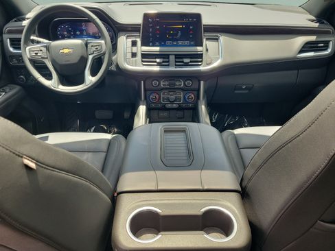 Used 2023 Chevrolet Tahoe LT w/ LT Signature Package AWD/4WD image 5