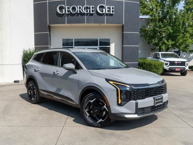 Certified 2026 Kia Sportage EX AWD/4WD image 1