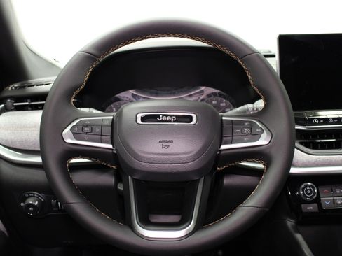 New 2026 Jeep Compass Latitude AWD/4WD image 21