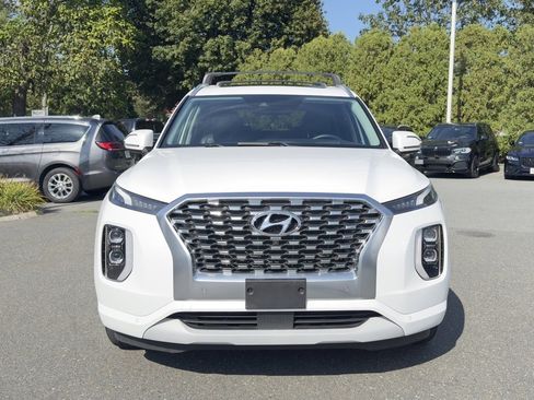 Used 2021 Hyundai Palisade Limited image 3