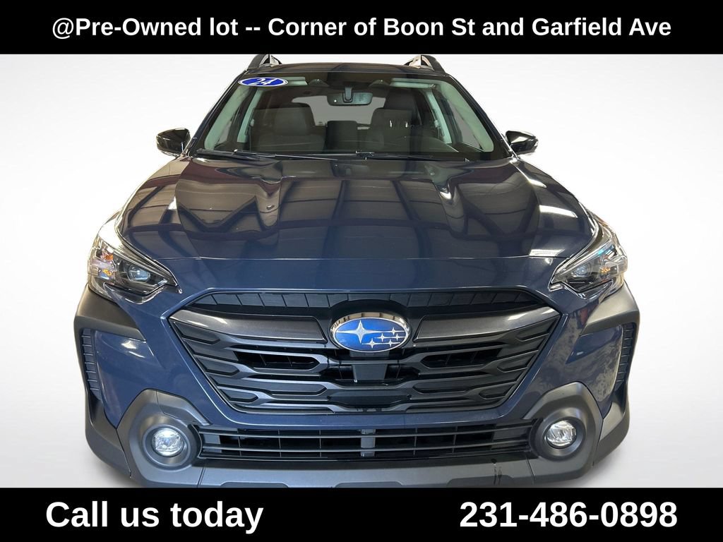 Used 2024 Subaru Outback Premium AWD/4WD image 8