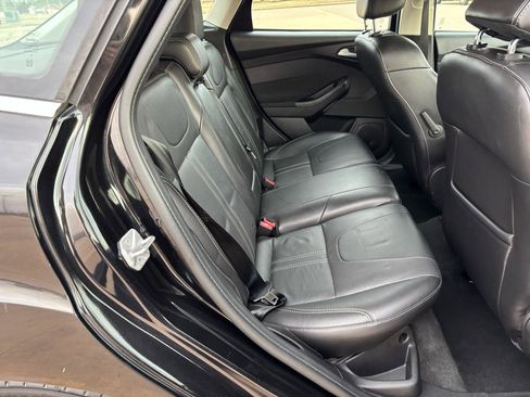 Used 2013 Ford Focus Titanium w/ Titanium Handling Pkg image 8