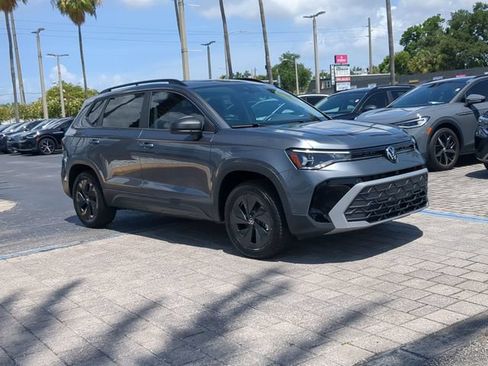 Certified 2025 Volkswagen Taos S FWD image 2