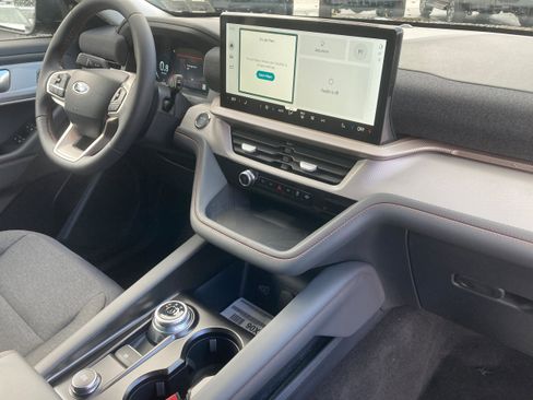 New 2026 Ford Explorer Active image 15