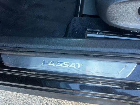 Used 2014 Volkswagen Passat 1.8T SEL Premium image 22