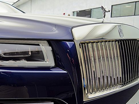 Used 2023 Rolls-Royce Ghost image 11