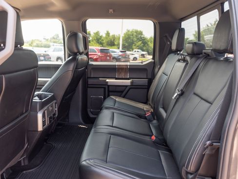 Used 2019 Ford F150 Lariat w/ Trailer Tow Package AWD/4WD image 17