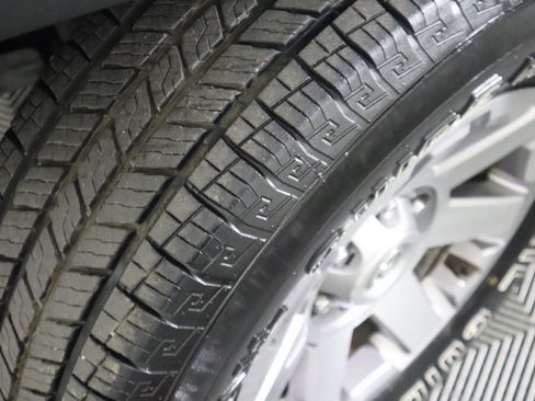 Used 2014 Toyota FJ Cruiser 4WD w/ Upgrade Package image 59