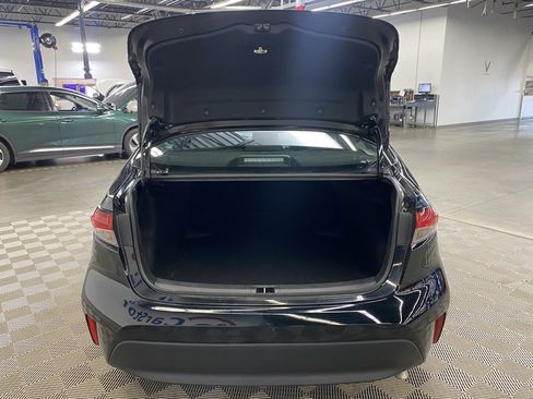 Used 2024 Toyota Corolla LE image 9